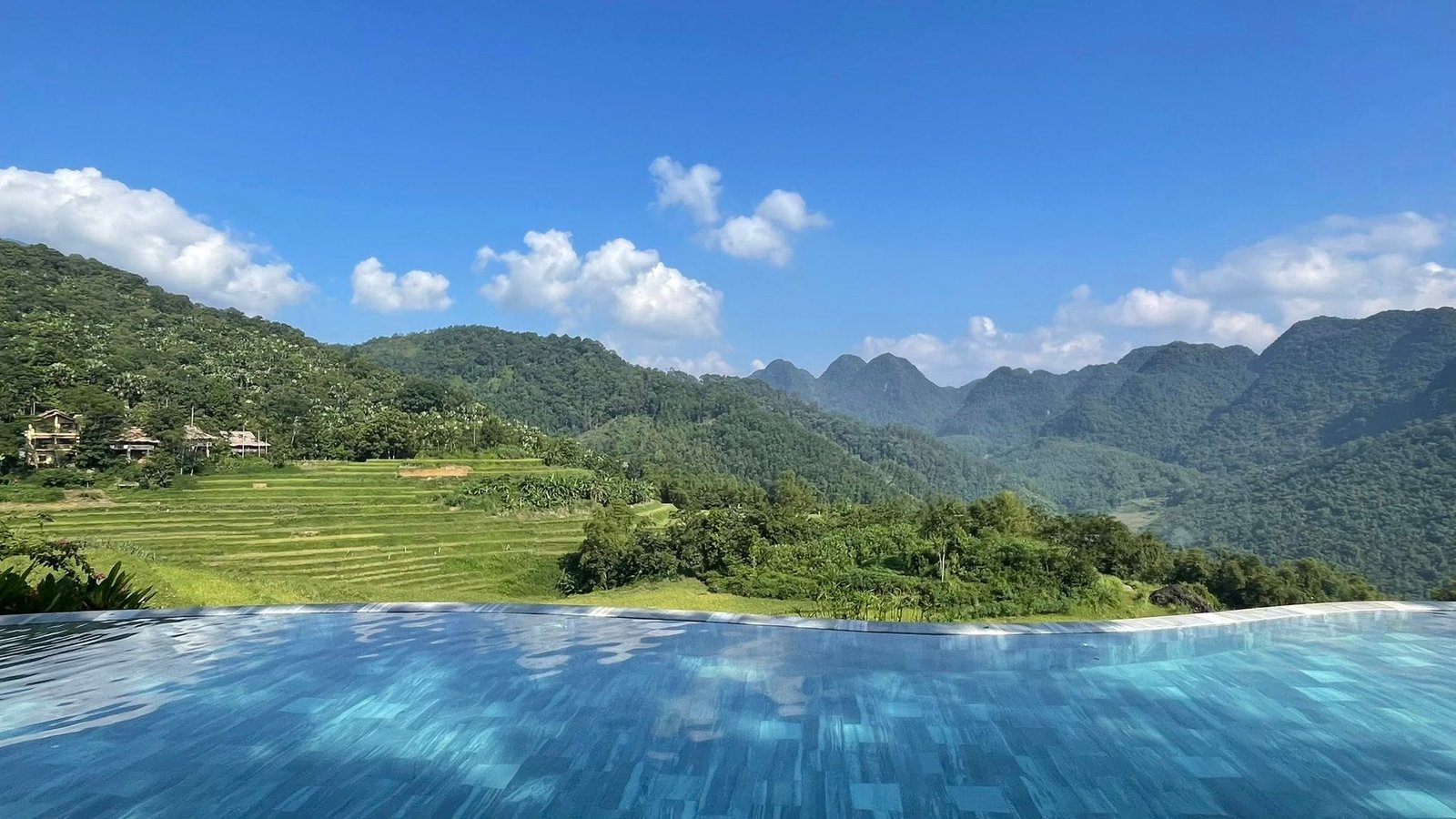 Northern Vietnam Cycle Tour Hanoi, Mai Chau, Tam Coc 3 Days